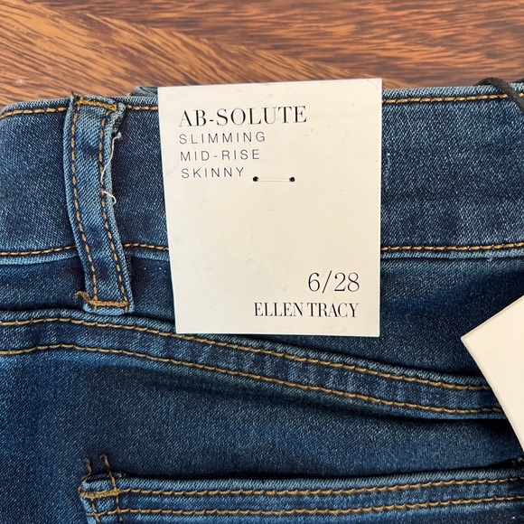 Ellen Tracy Ab-solutely Slimming Mid-Rise Skinny Jeans NEW - Picture 3 of 8